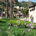 Aktea Hotel 4*