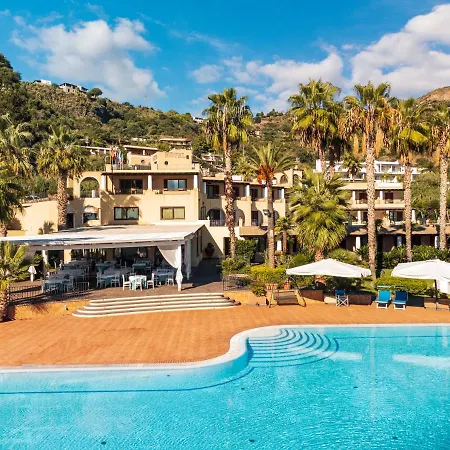 Aktea Hotel 4*