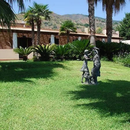 Aktea 4* Липари