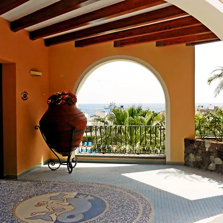 Отель Aktea Липари