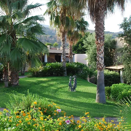 Aktea Hotel