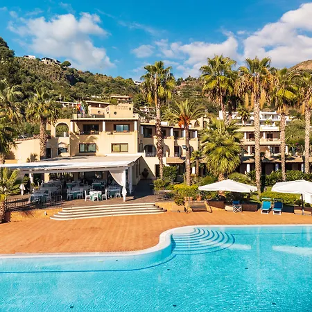 Aktea Hotel 4*