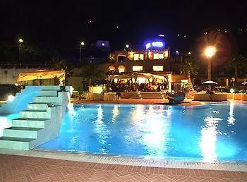 Aktea Hotel